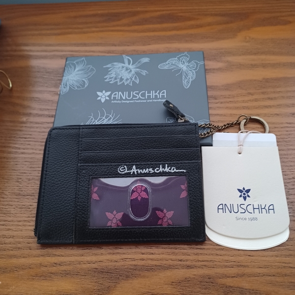 Anuschka Wallet - Picture 3 of 5